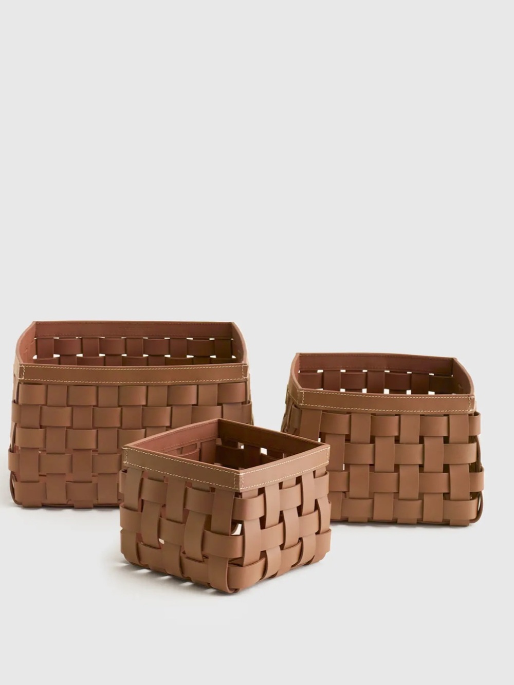 QUINCE Recycled Woven Leather Baskets (set of 3) Cognac